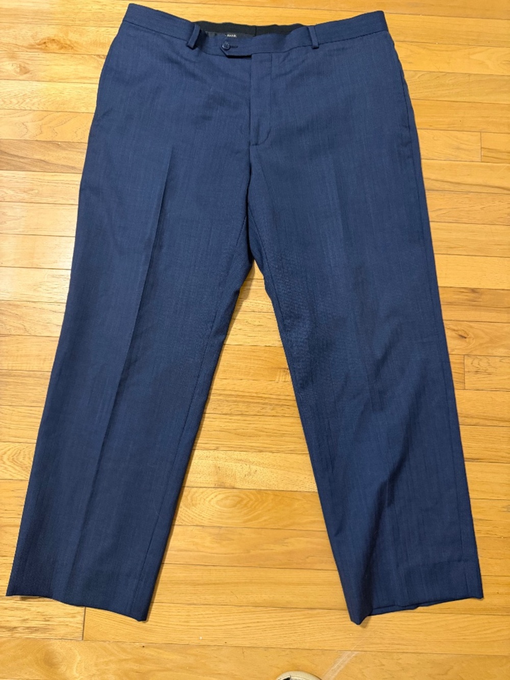 JoS. A. Bank Men's dress trousers 37 W 43R 100% Wool